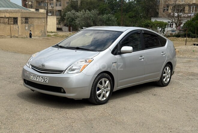 Toyota Prius-3