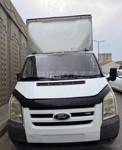 Ford Transit-1