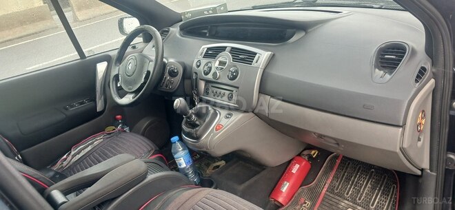 Renault Megane Scenic-7