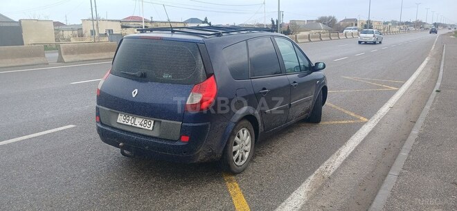 Renault Megane Scenic-4