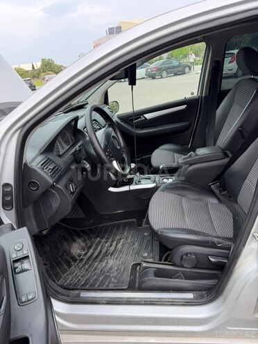 Mercedes B 180-11
