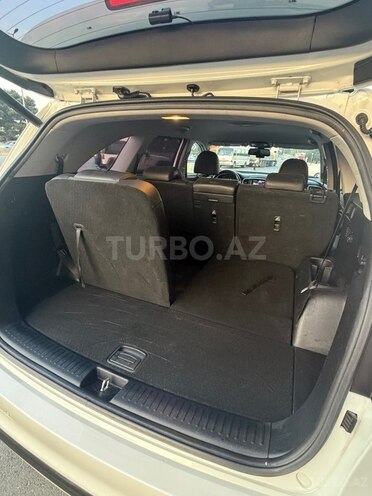 Kia Sorento-13