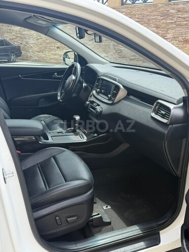 Kia Sorento-7