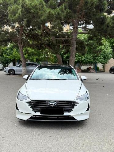 Hyundai Sonata-1
