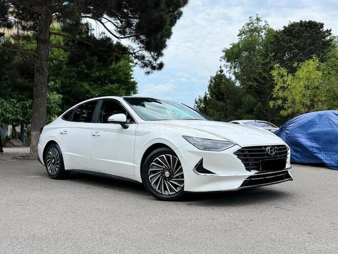 Hyundai Sonata-2