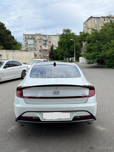 Hyundai Sonata-8