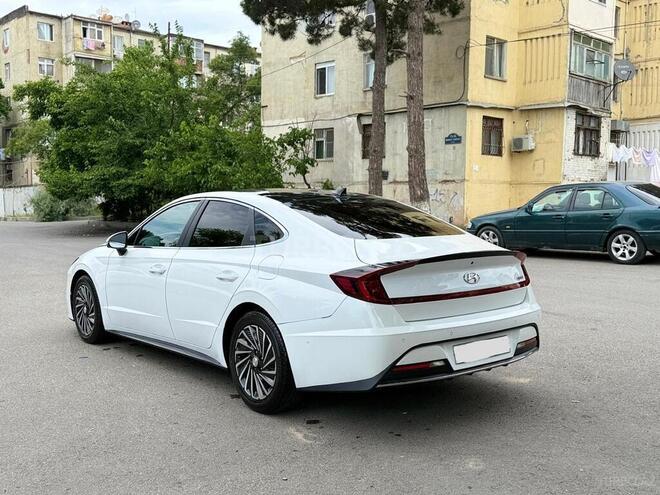 Hyundai Sonata-6