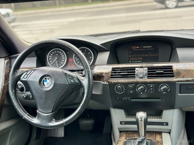 BMW 530-13