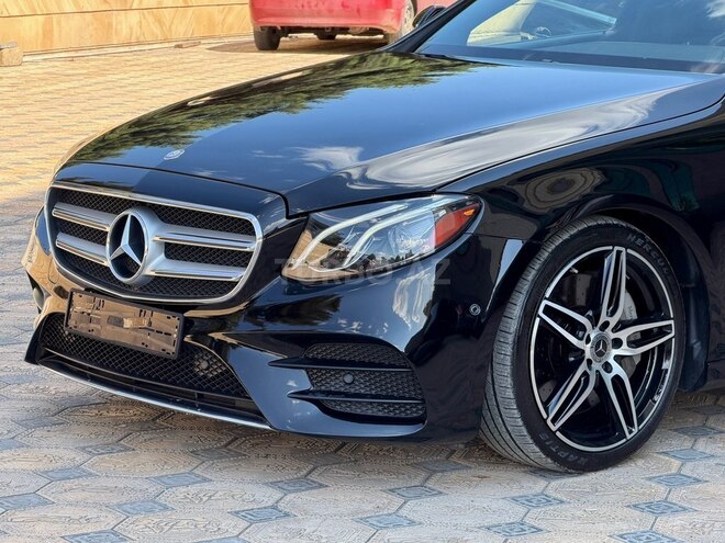 Mercedes E 300-16