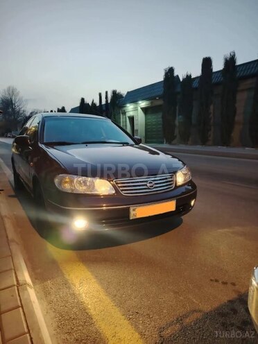 Nissan Sunny-2