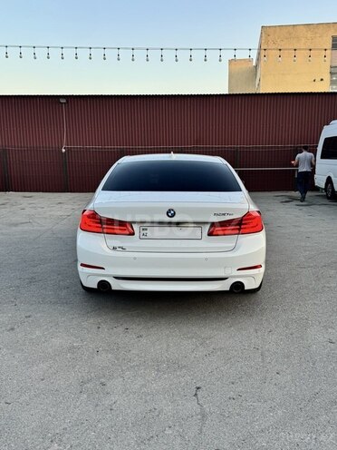 BMW 530e-5