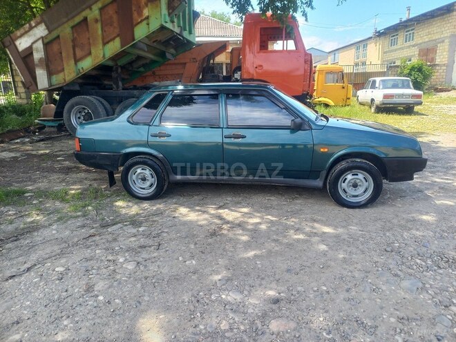 LADA (VAZ) 21099-4