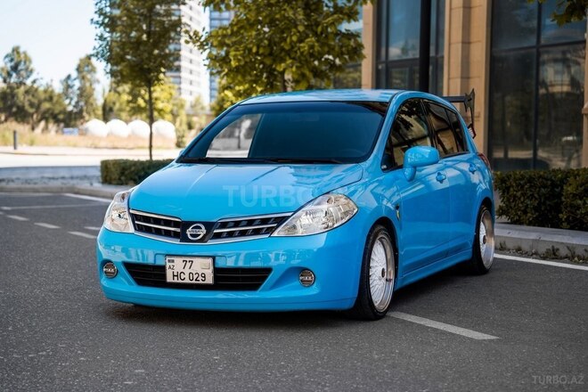 Nissan Tiida-5