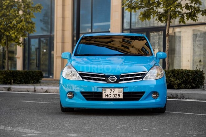 Nissan Tiida-8