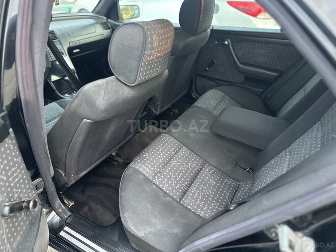 Mercedes C 220-9