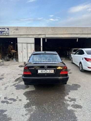Mercedes C 220-2