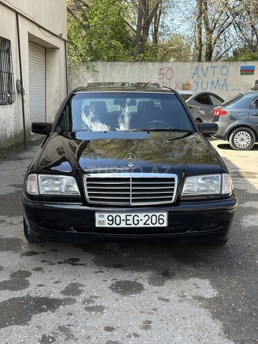 Mercedes C 220-12