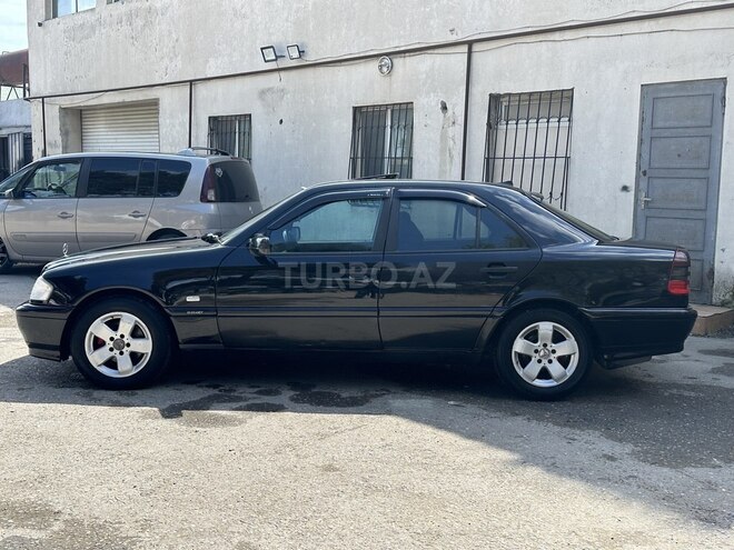 Mercedes C 220-18