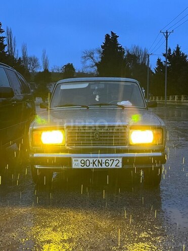 LADA (VAZ) 2107-1