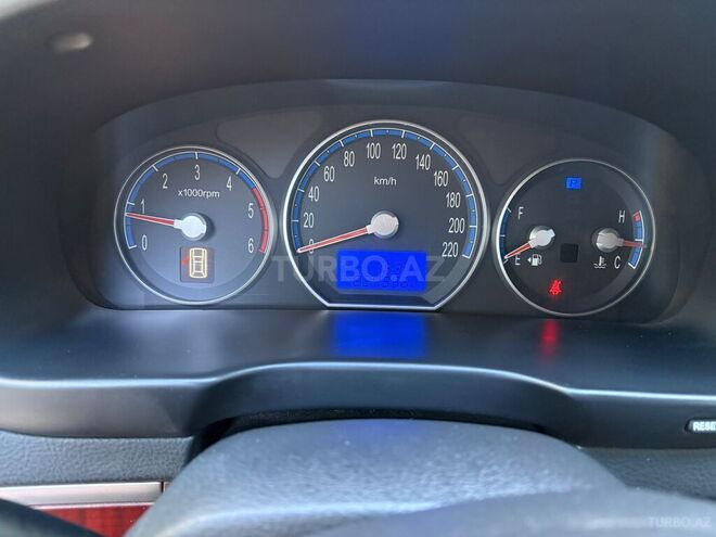 Hyundai Santa Fe-8