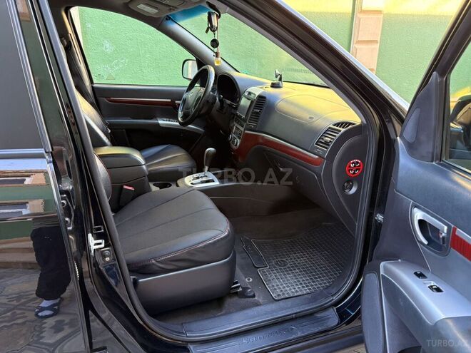 Hyundai Santa Fe-15