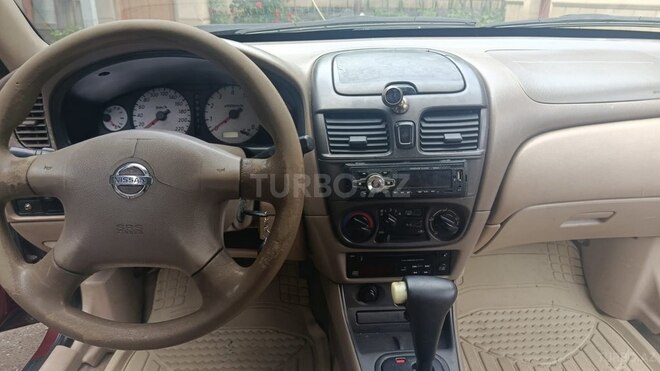 Nissan Sunny-11