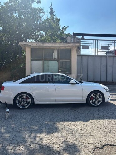Audi A6-5