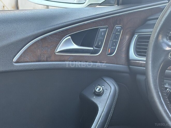 Audi A6-11