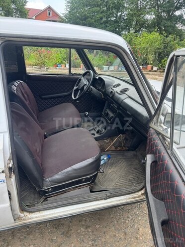 LADA (VAZ) 2106-7