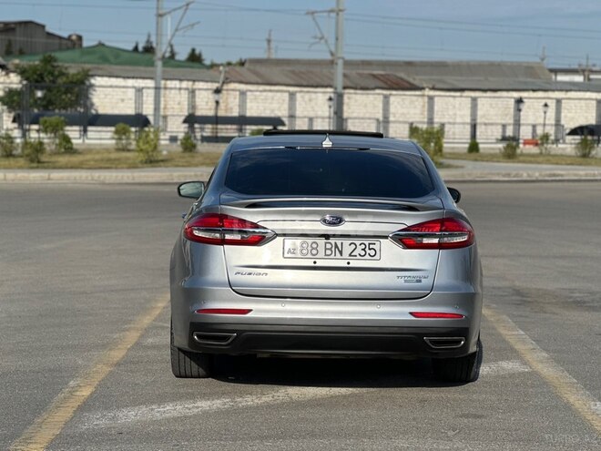 Ford Fusion (North America)-6