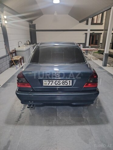 Mercedes C 200-2