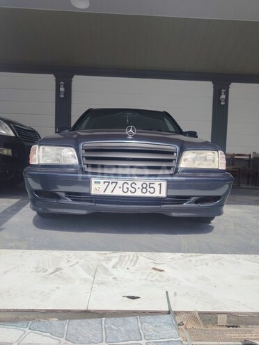 Mercedes C 200-13