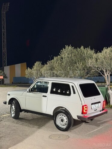 LADA (VAZ) Niva-6