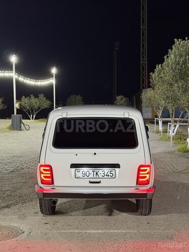 LADA (VAZ) Niva-8