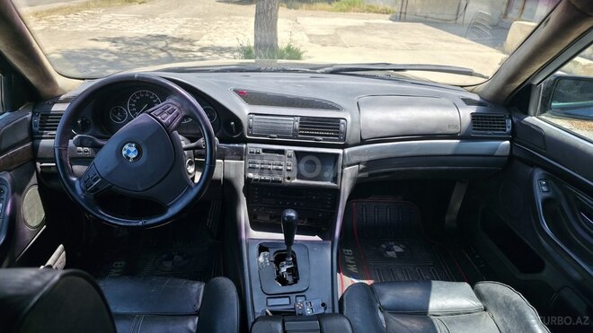 BMW 735-8