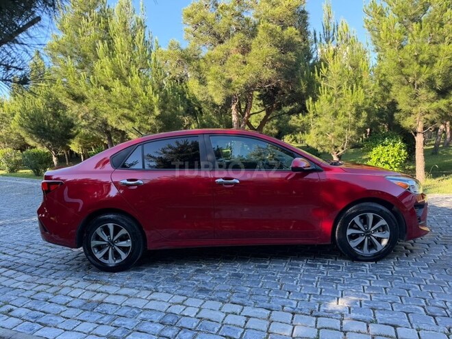 Kia Rio-11