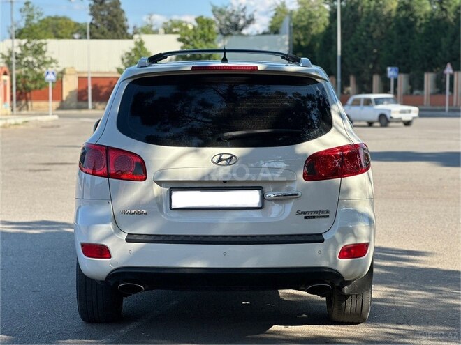 Hyundai Santa Fe-6