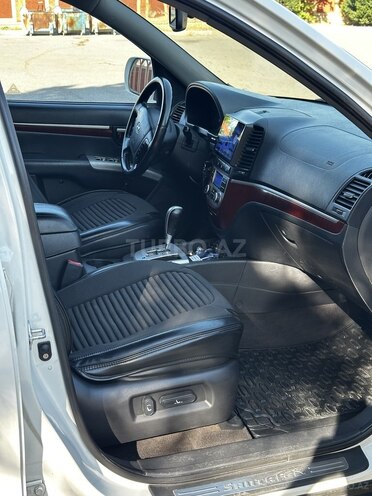 Hyundai Santa Fe-10