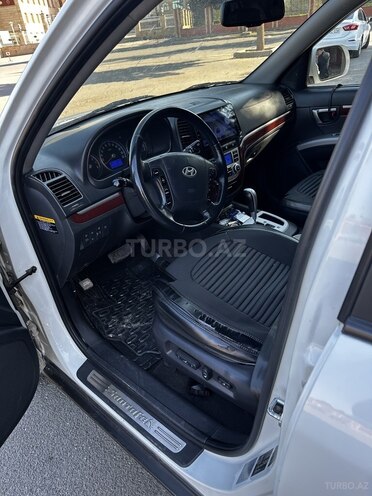 Hyundai Santa Fe-9