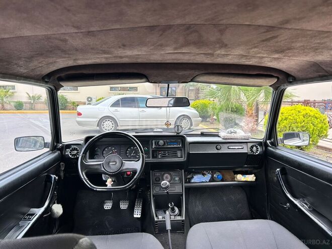 LADA (VAZ) 2107-4