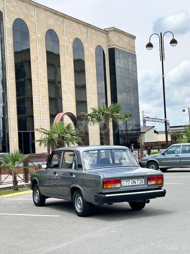 LADA (VAZ) 2107-21