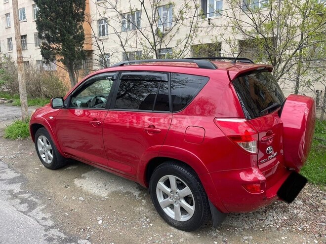 Toyota RAV4-4