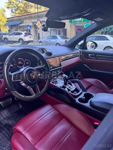 Porsche Cayenne S-5