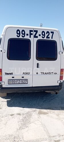 Ford Transit-2