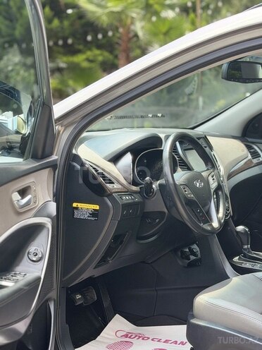 Hyundai Santa Fe-10