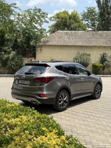 Hyundai Santa Fe-7