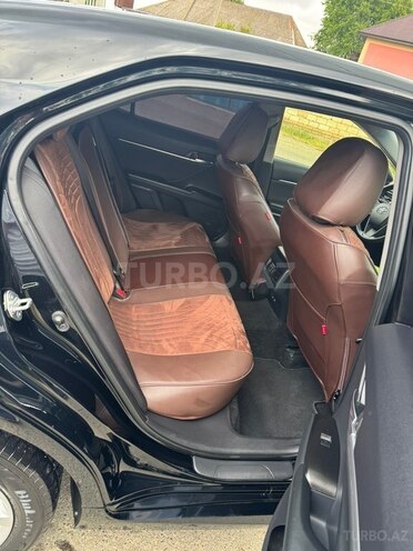 Toyota Camry-7