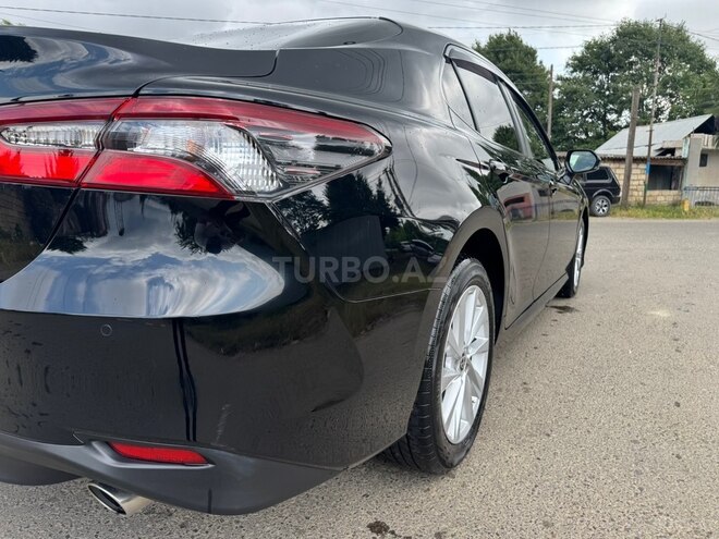 Toyota Camry-8
