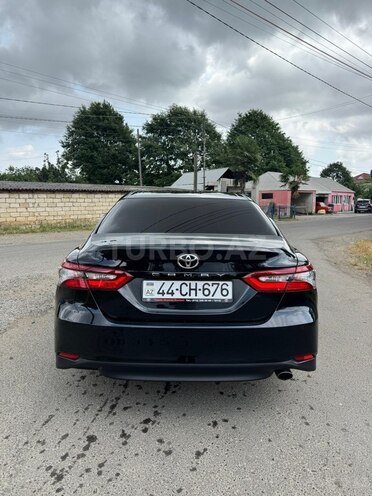 Toyota Camry-3