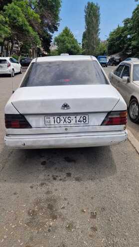Mercedes 300 TD-3
